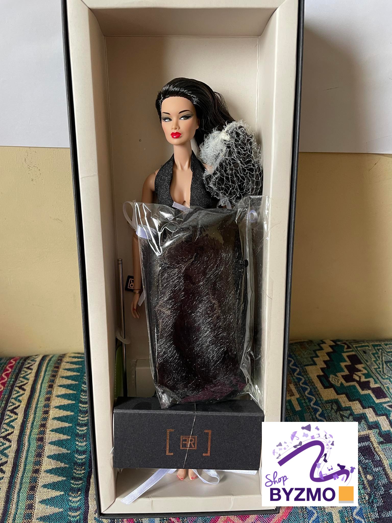 Poupée Fashion Royalty – Love The One Kyori Sato – Integrity Toys – NRFB Neuve